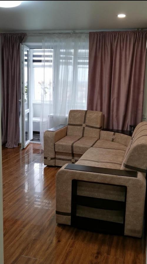 Studio Apartment In The Center Шостка Екстер'єр фото